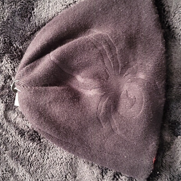 Spider Reversible Beanie - Picture 1 of 7